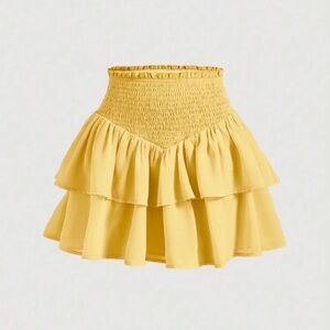 Yellow ruffle skirt #yellow #ruffles